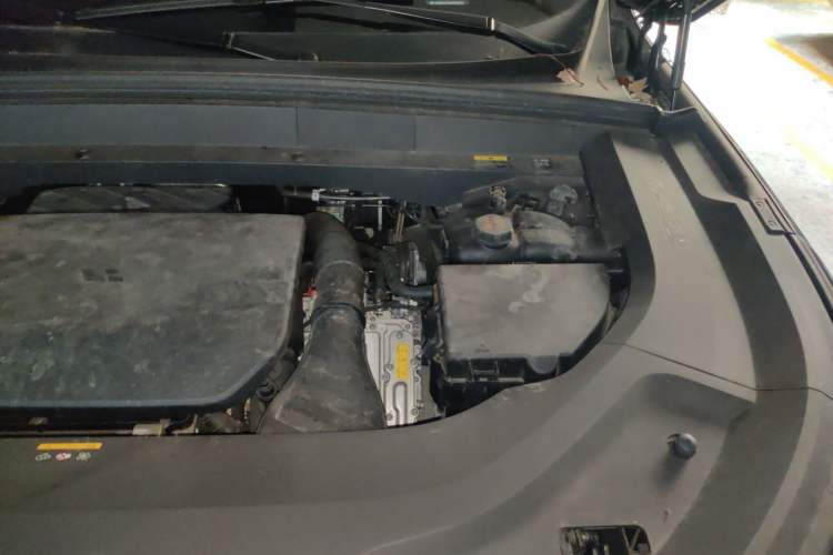 Used Li Auto L8 2023 Air model Engine Bay Left
