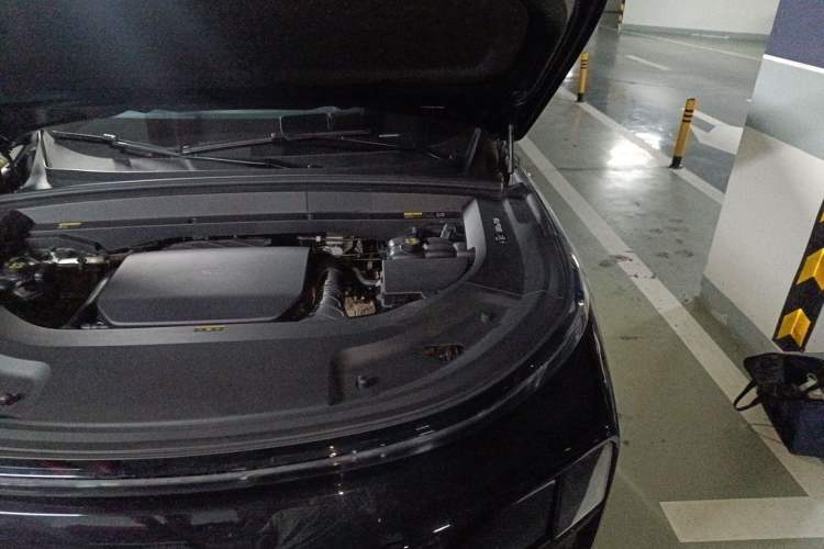 Used Li Auto L8 2023 Max model Engine Bay Left