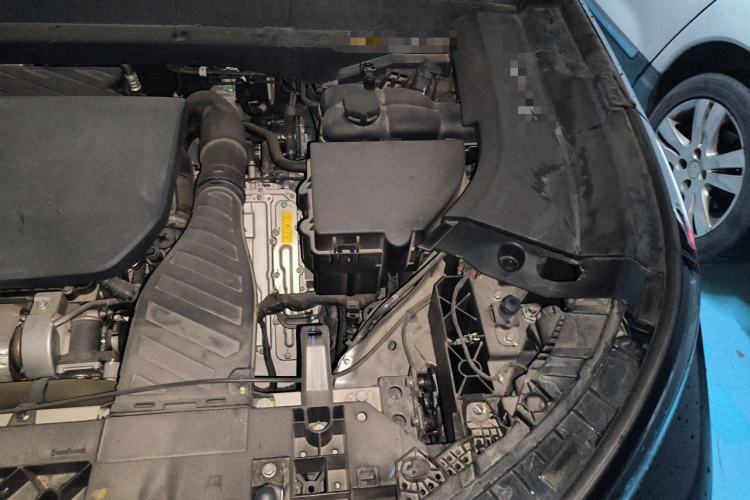 Used Li Auto L8 2023 Air model Engine Bay Left