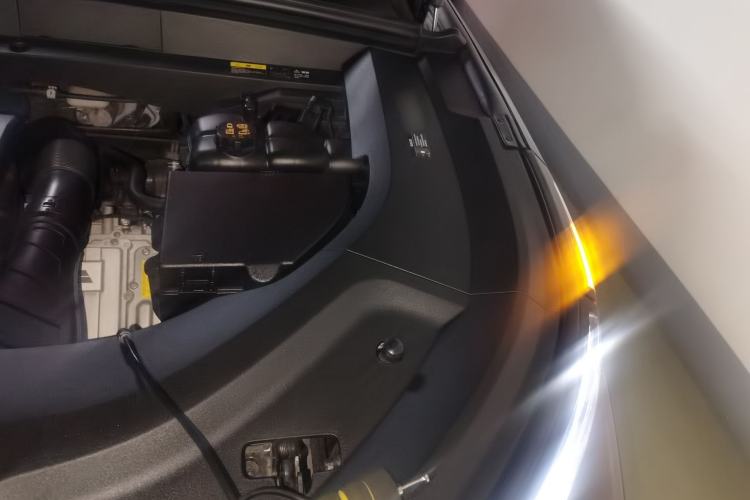 Used Li Auto L8 2023 Max model Engine Bay Left