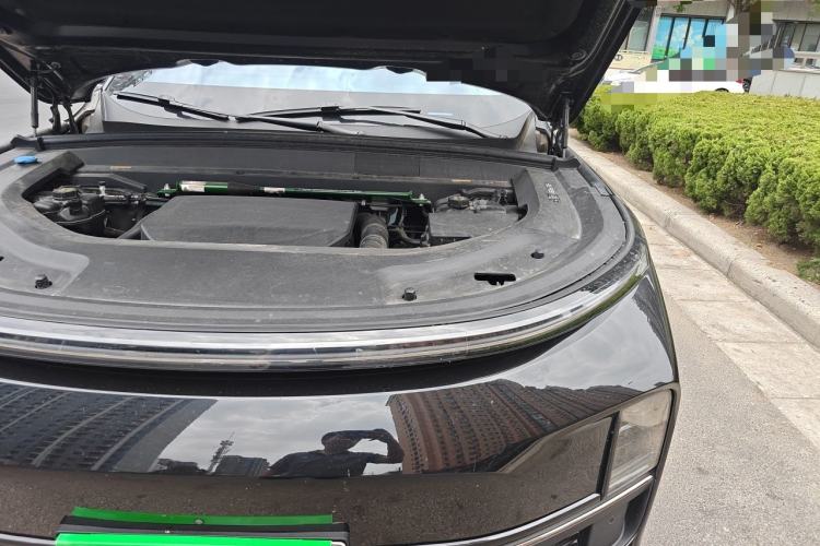 Used Li Auto L8 2023 Max model Engine Bay Left