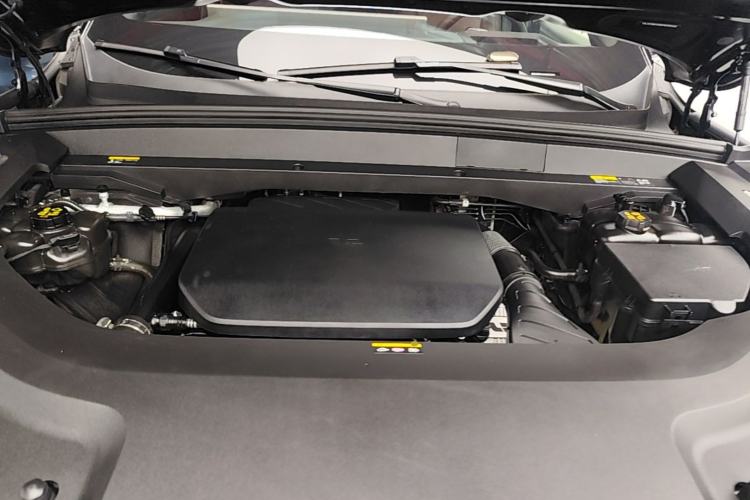 Used Li Auto L8 2023 Air model Engine Bay