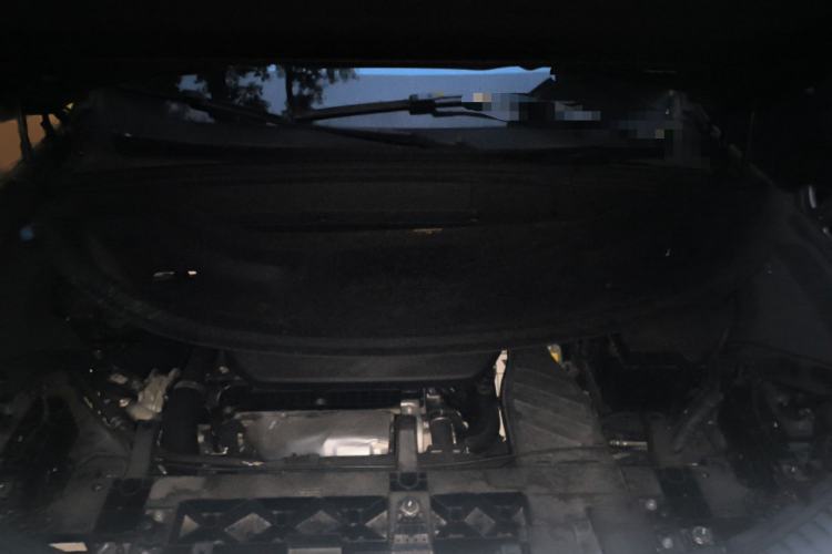 Used Li Auto L8 2023 Pro Model Engine Bay