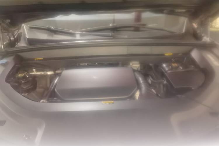Used Li Auto L8 2023 Max model Engine Bay