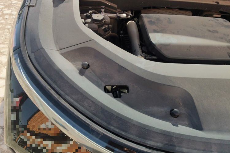 Used Li Auto L8 2023 Pro Model Engine Bay Right