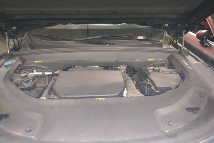 Used Li Auto L8 2023 Pro Model Engine Bay