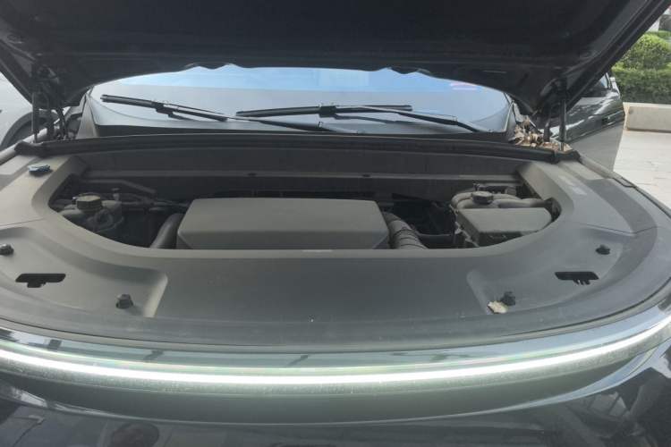 Used Li Auto L8 2023 Max model Engine Bay