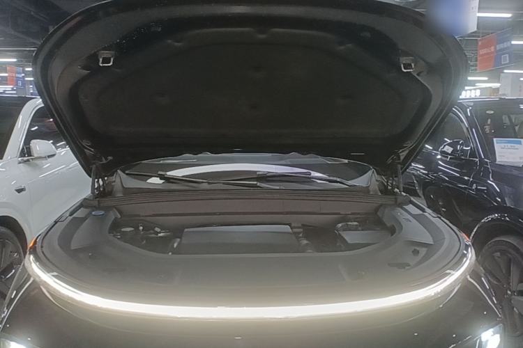 Used Li Auto L8 2023 Max model Engine Bay