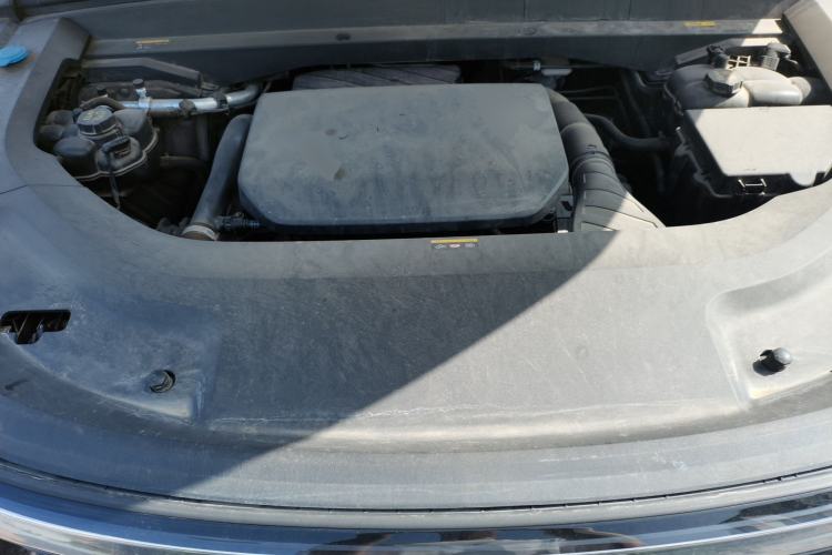 Used Li Auto L8 2023 Pro Model Engine Bay