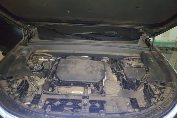 Used Li Auto L8 2023 Pro Model Engine Bay