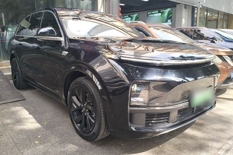 Used Li Auto L8 2023 Pro Model Exterior 1