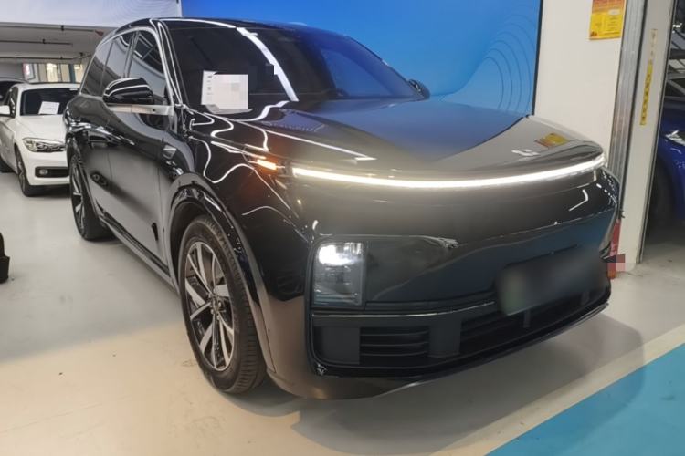 Used Li Auto L8 2023 Pro Model Exterior 1