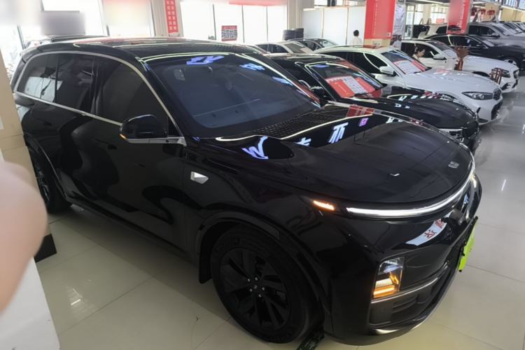 Used Li Auto L8 2023 Pro Model Exterior 1