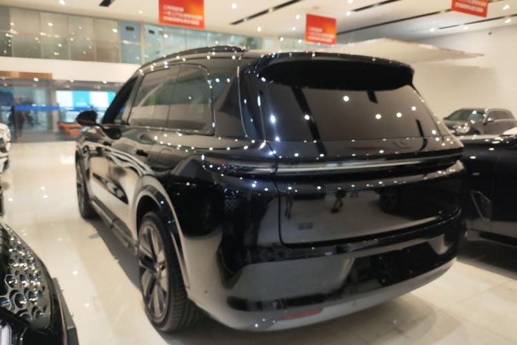 Used Li Auto L8 2023 Max model Exterior 2