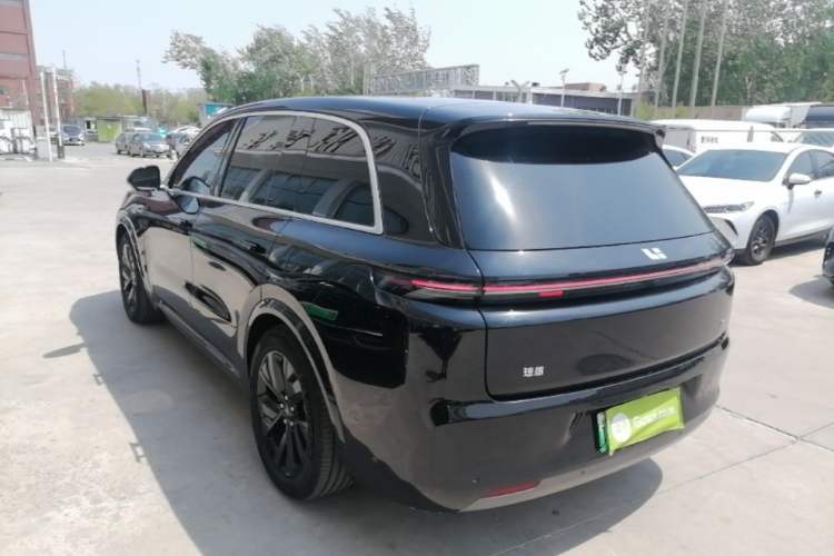 Used Li Auto L8 2023 Pro Model Exterior 2