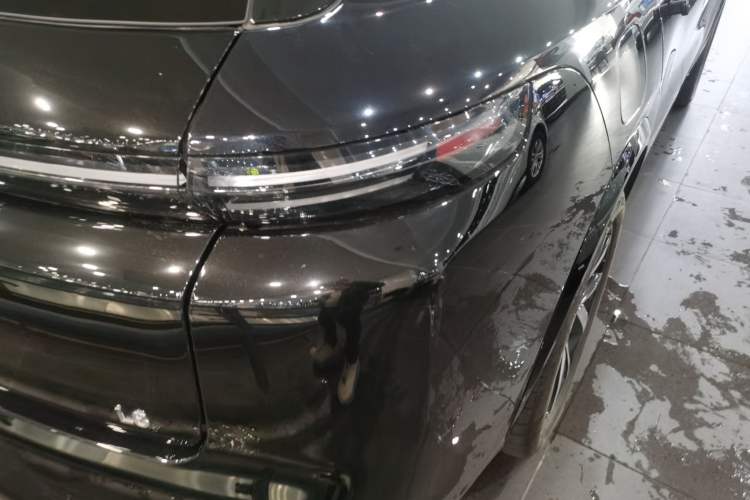 Used Li Auto L8 2023 Air model Exterior 2