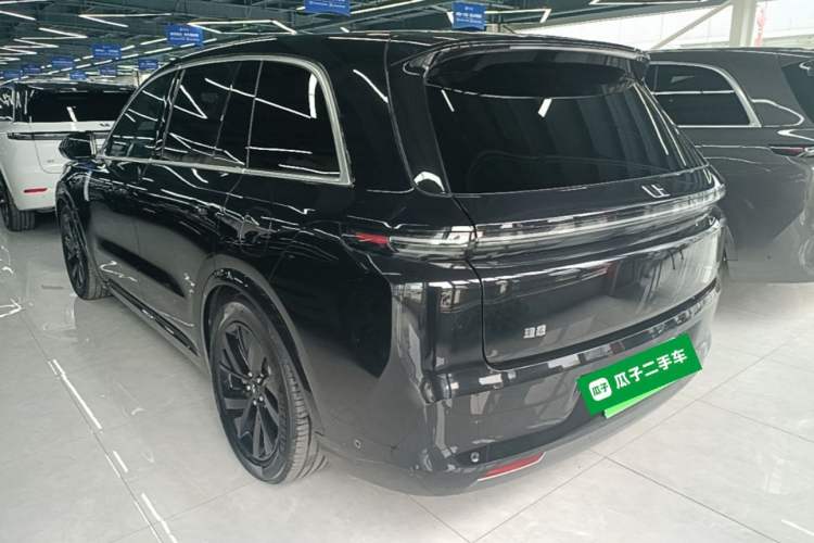 Used Li Auto L8 2023 Pro Model Exterior 2