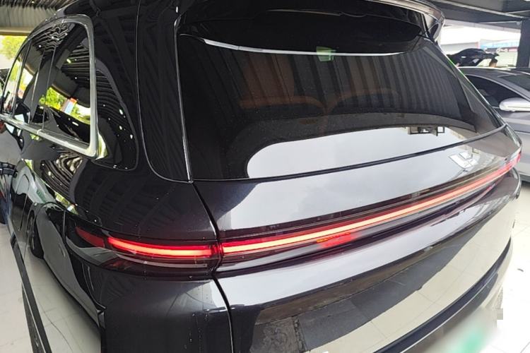 Used Li Auto L8 2023 Air model Exterior 2