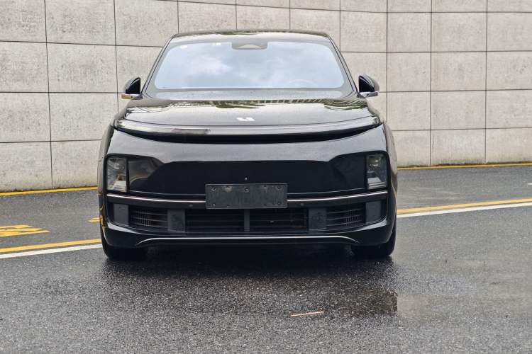 Used Li Auto L8 2023 Pro Model Exterior 2