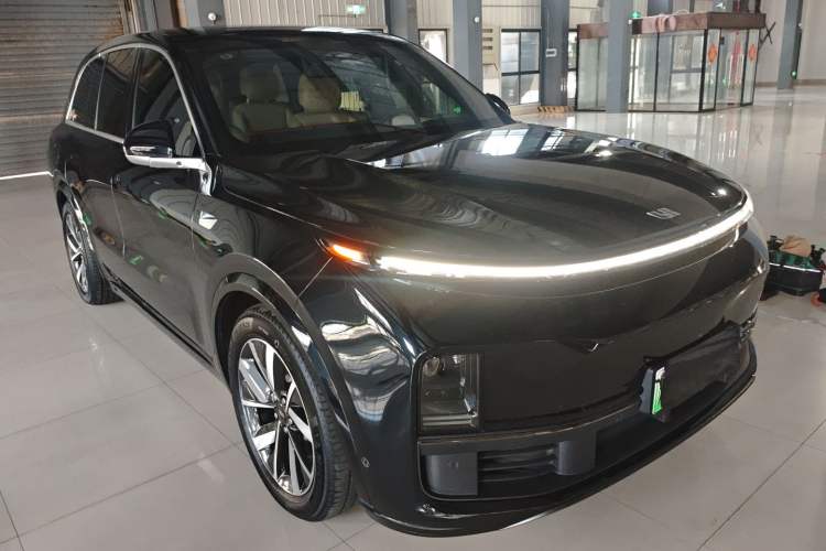 Used Li Auto L8 2023 Pro Model Exterior 2