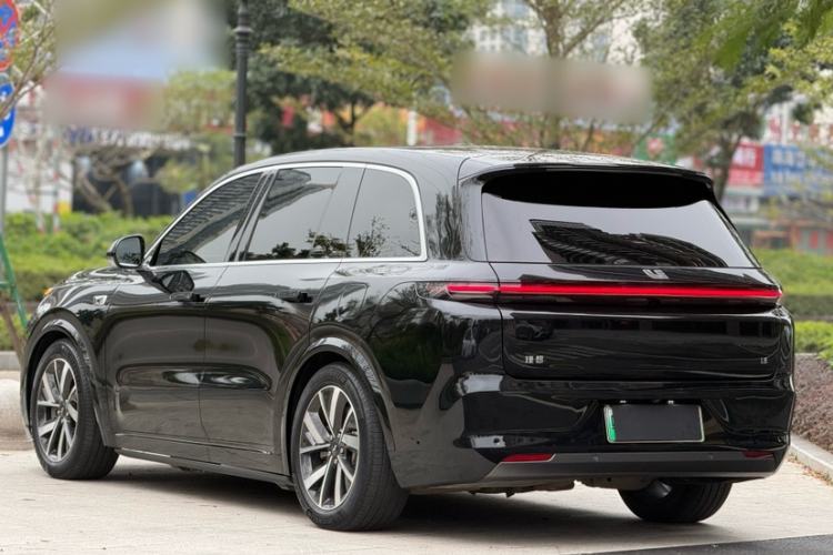 Used Li Auto L8 2023 Pro Model Exterior 3