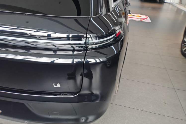 Used Li Auto L8 2023 Pro Model Exterior 3