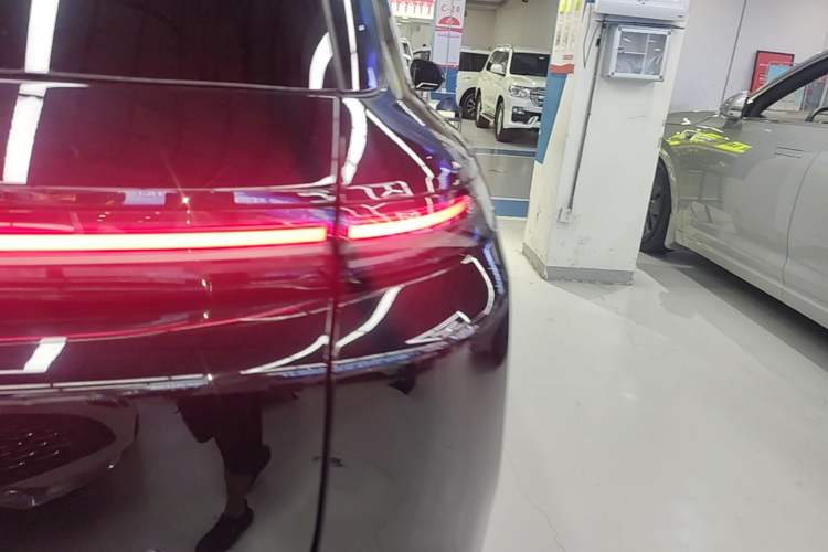 Used Li Auto L8 2023 Pro Model Exterior 3