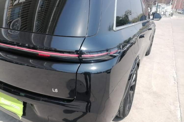 Used Li Auto L8 2023 Pro Model Exterior 3