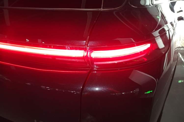Used Li Auto L8 2023 Pro Model Exterior 3