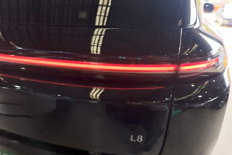 Used Li Auto L8 2023 Max model Exterior 3