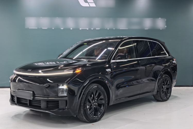 Used Li Auto L8 2023 Pro Model Exterior 4