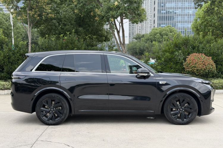 Used Li Auto L8 2023 Pro Model Exterior 5