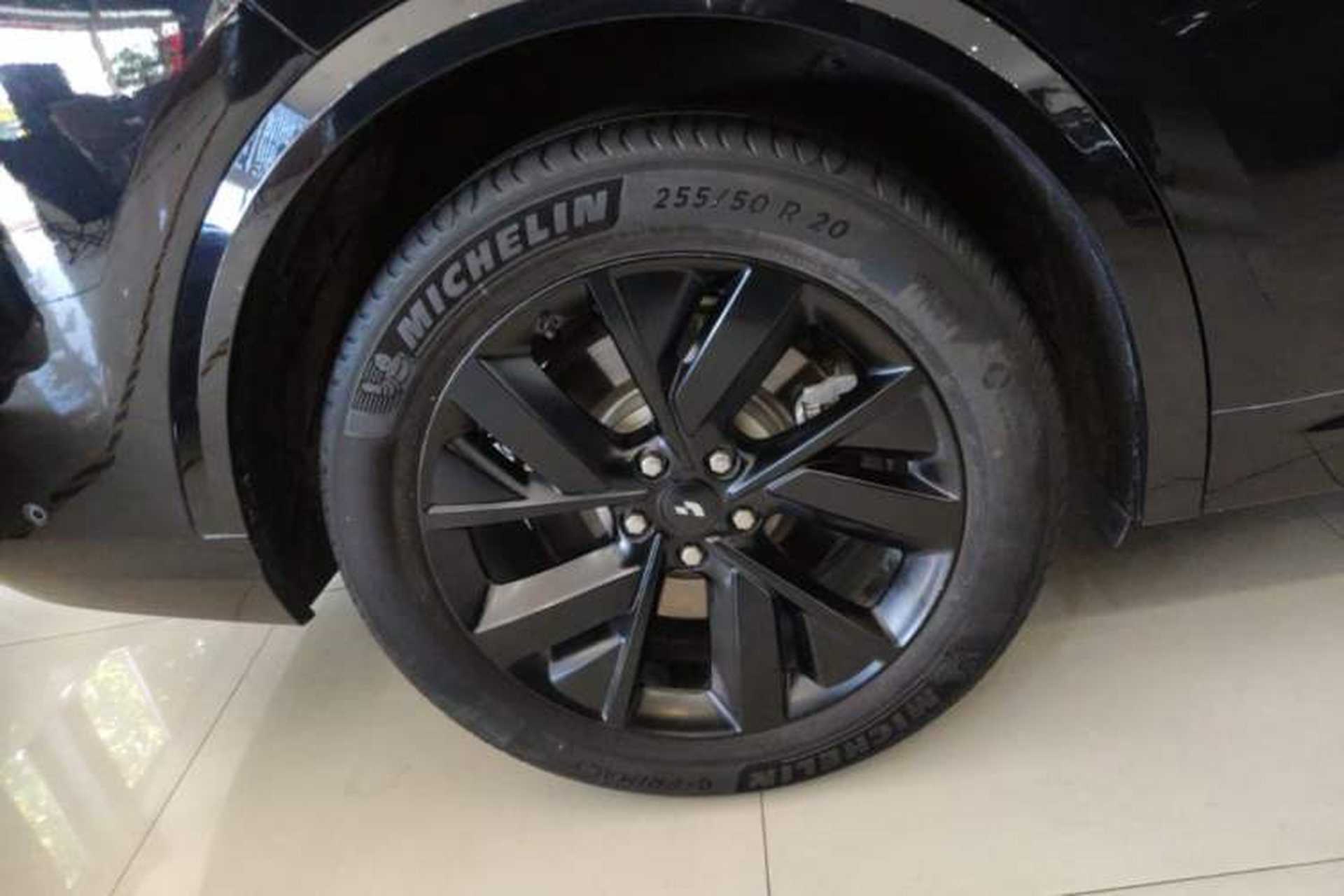 Used Li Auto L8 2023 Pro Model Exterior 5