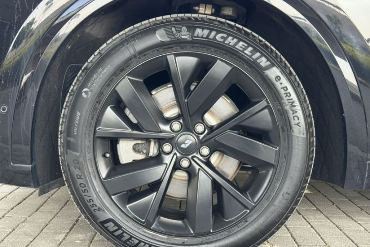 Used Li Auto L8 2023 Pro Model Exterior 5