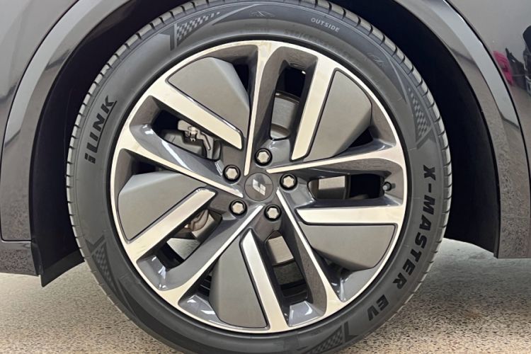Used Li Auto L8 2023 Max model Exterior 8