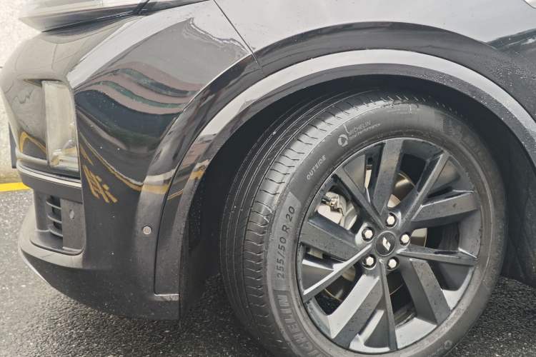 Used Li Auto L8 2023 Pro Model Exterior 8