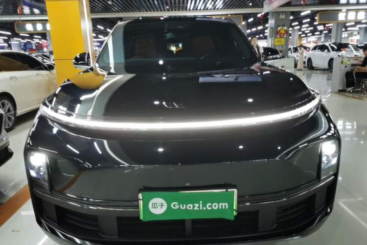 Used Li Auto L8 2023 Pro Model Front