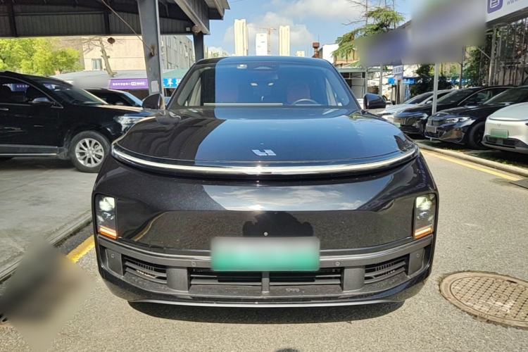 Used Li Auto L8 2023 Pro Model Front