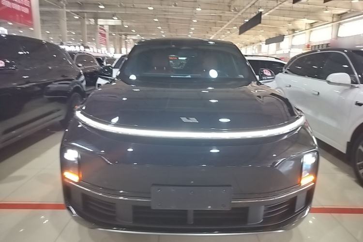 Used Li Auto L8 2023 Pro Model Front