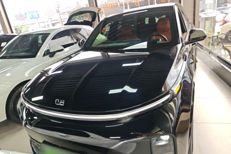 Used Li Auto L8 2023 Pro Model Front