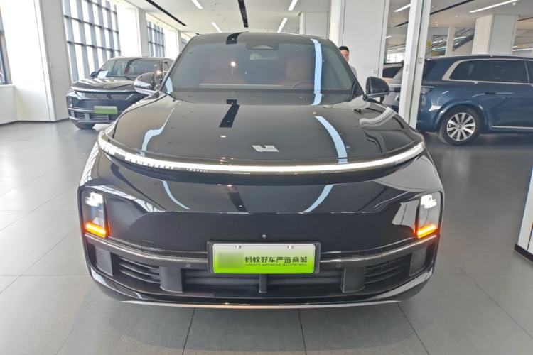 Used Li Auto L8 2023 Pro Model Front