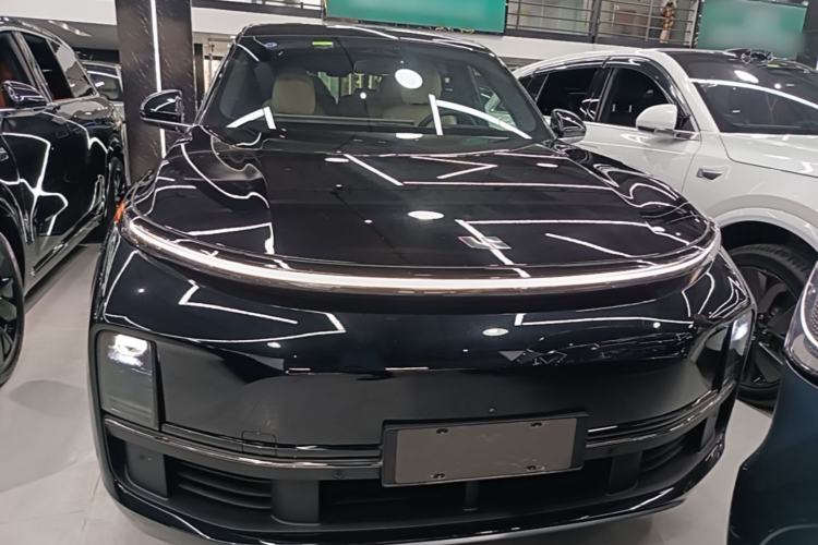 Used Li Auto L8 2023 Pro Model Front