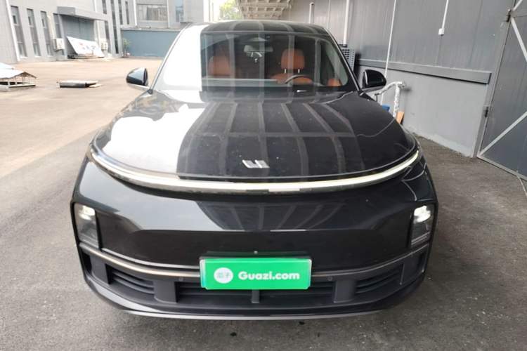 Used Li Auto L8 2023 Pro Model Front