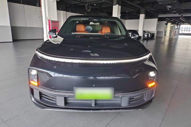 Used Li Auto L8 2023 Pro Model Front