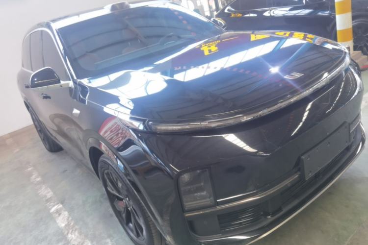 Used Li Auto L8 2023 Air model Front Right 45 Deg