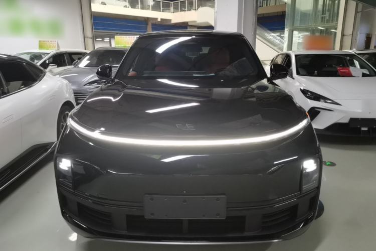 Used Li Auto L8 2023 Pro Model Front