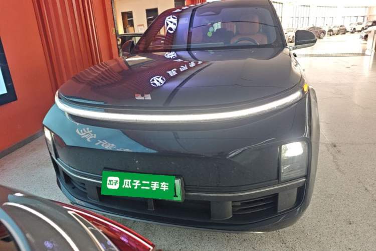 Used Li Auto L8 2023 Pro Model Front
