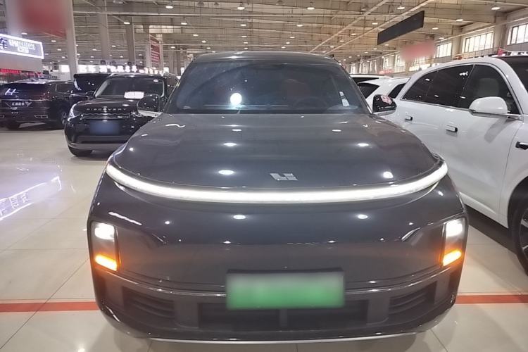 Used Li Auto L8 2023 Pro Model Front