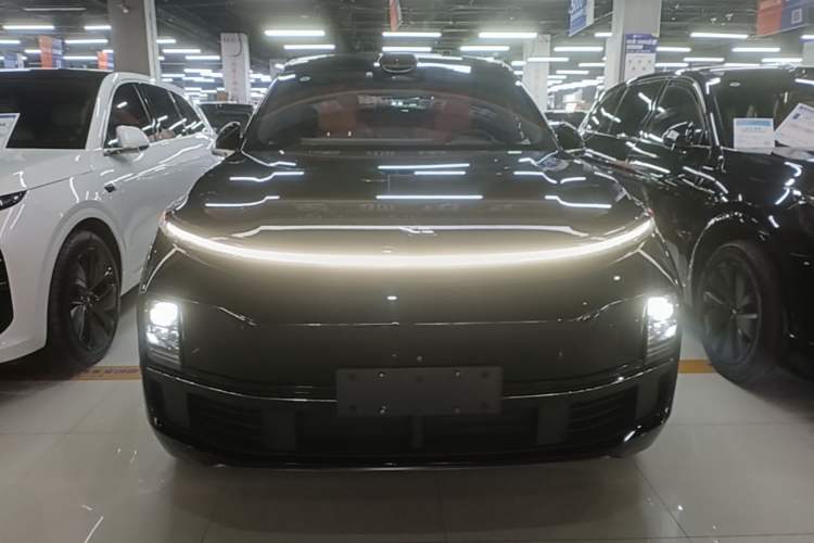 Used Li Auto L8 2023 Max model Front