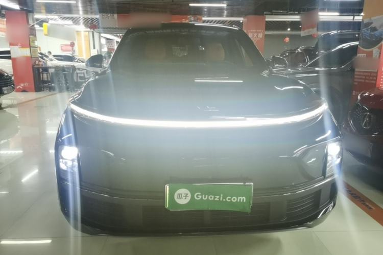 Used Li Auto L8 2023 Pro Model Front